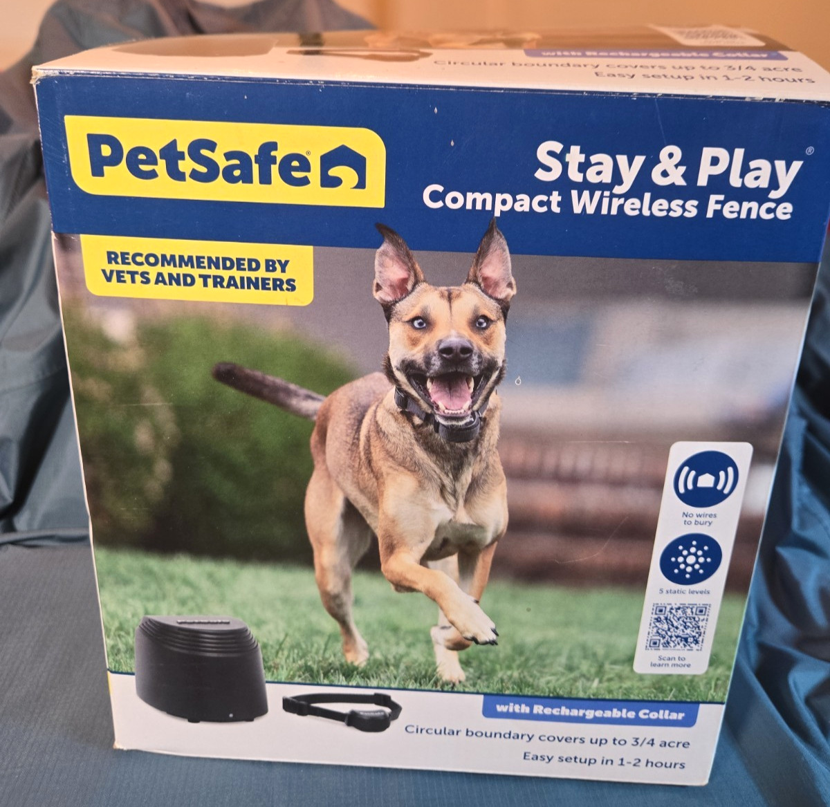 PetSafe Stay & Play Compact Wireless Fence System for Dogs -...