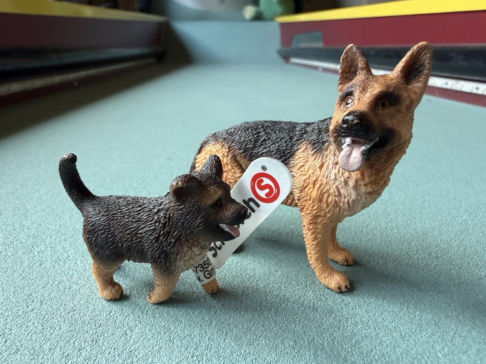 Schleich German Shepherd & Puppy Toy Set - Pet Working Actio...