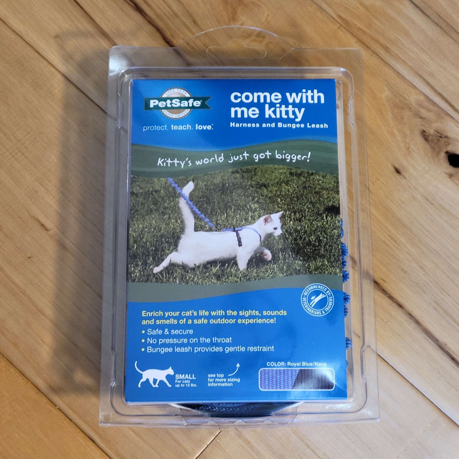 PetSafe Come With Me Harness & Leash - Royal Blue Small Size
